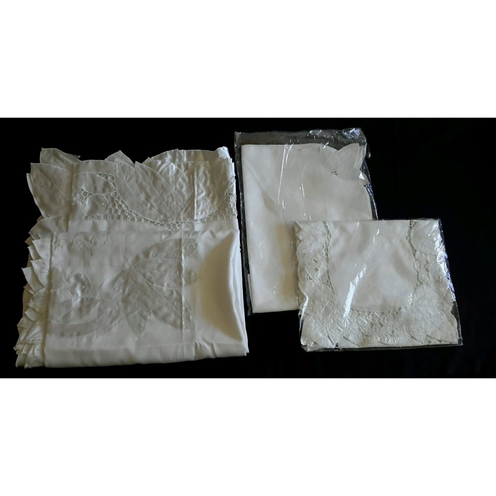 White Embroidered Tablecloth Napkins Placemat Set 70x90 Holly Dining Linens 9pc